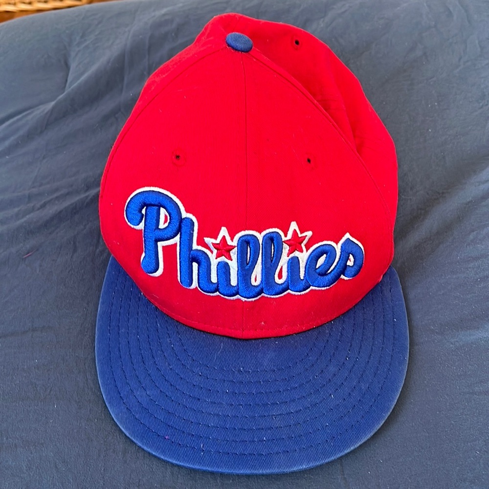 New Era 9FIFTY Philles Snapback, gently used